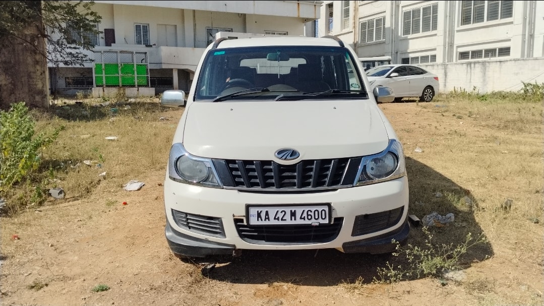Used 2013 Mahindra Xylo Used 2013 Mahindra Xylo