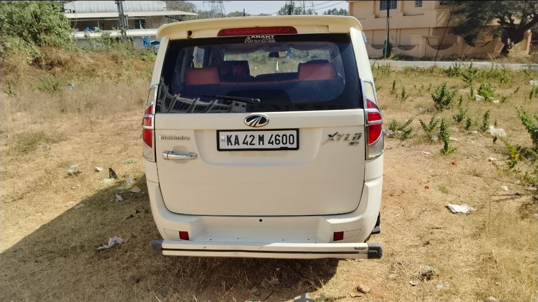 Used 2013 Mahindra Xylo Used 2013 Mahindra Xylo