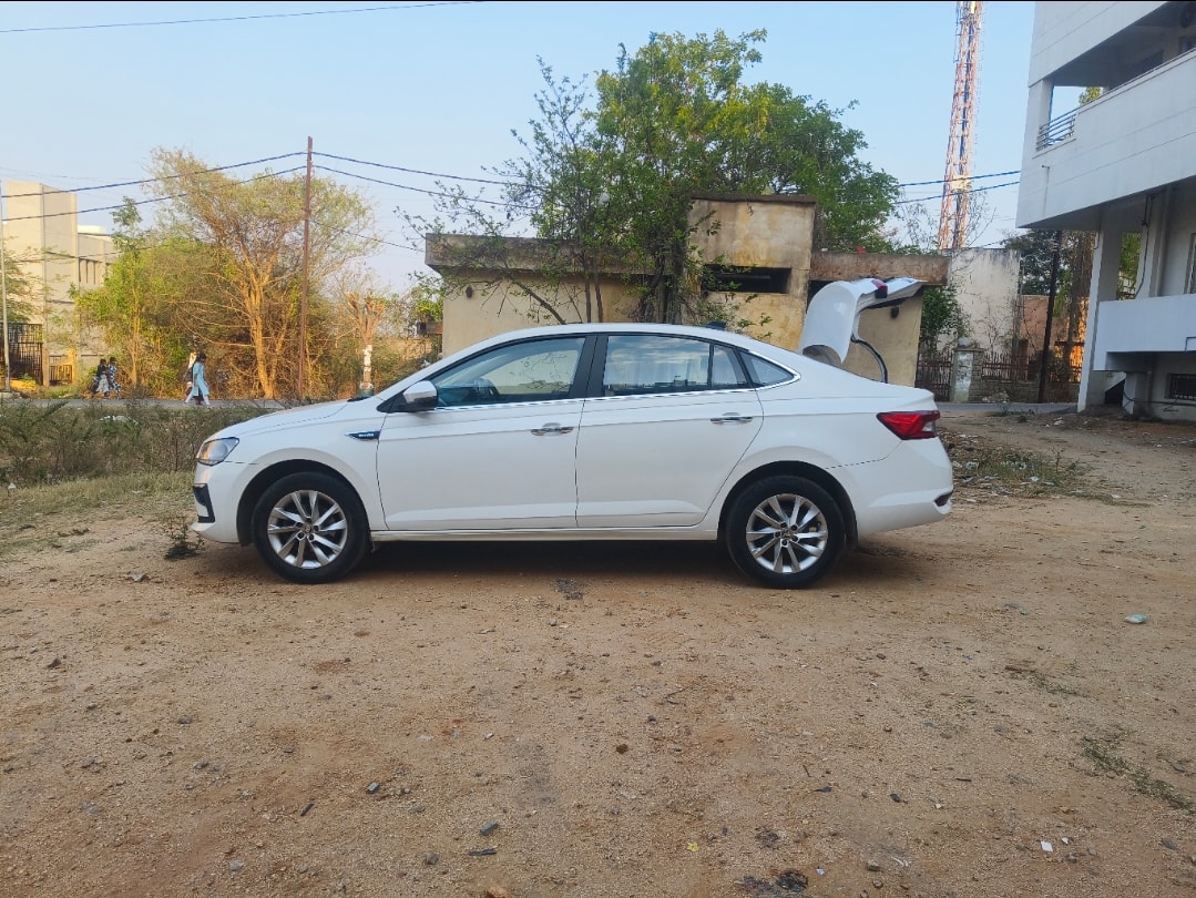 Slavia image 10 Slavia image 10