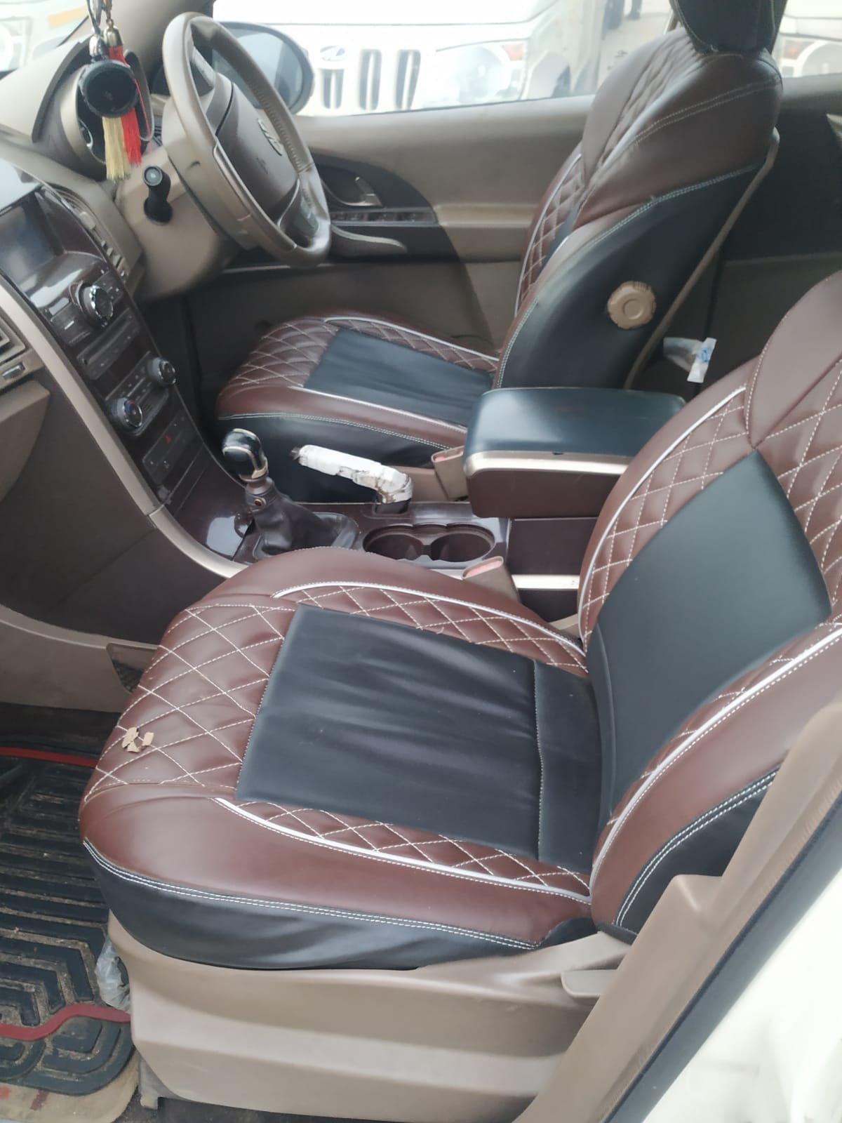 XUV500 image 14 XUV500 image 14