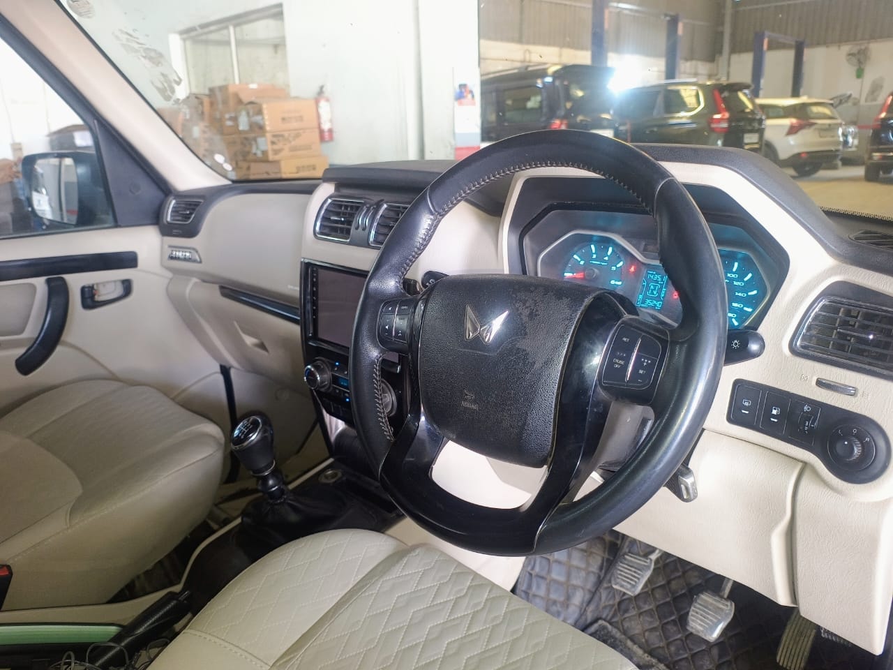 Scorpio image 13 Scorpio image 13