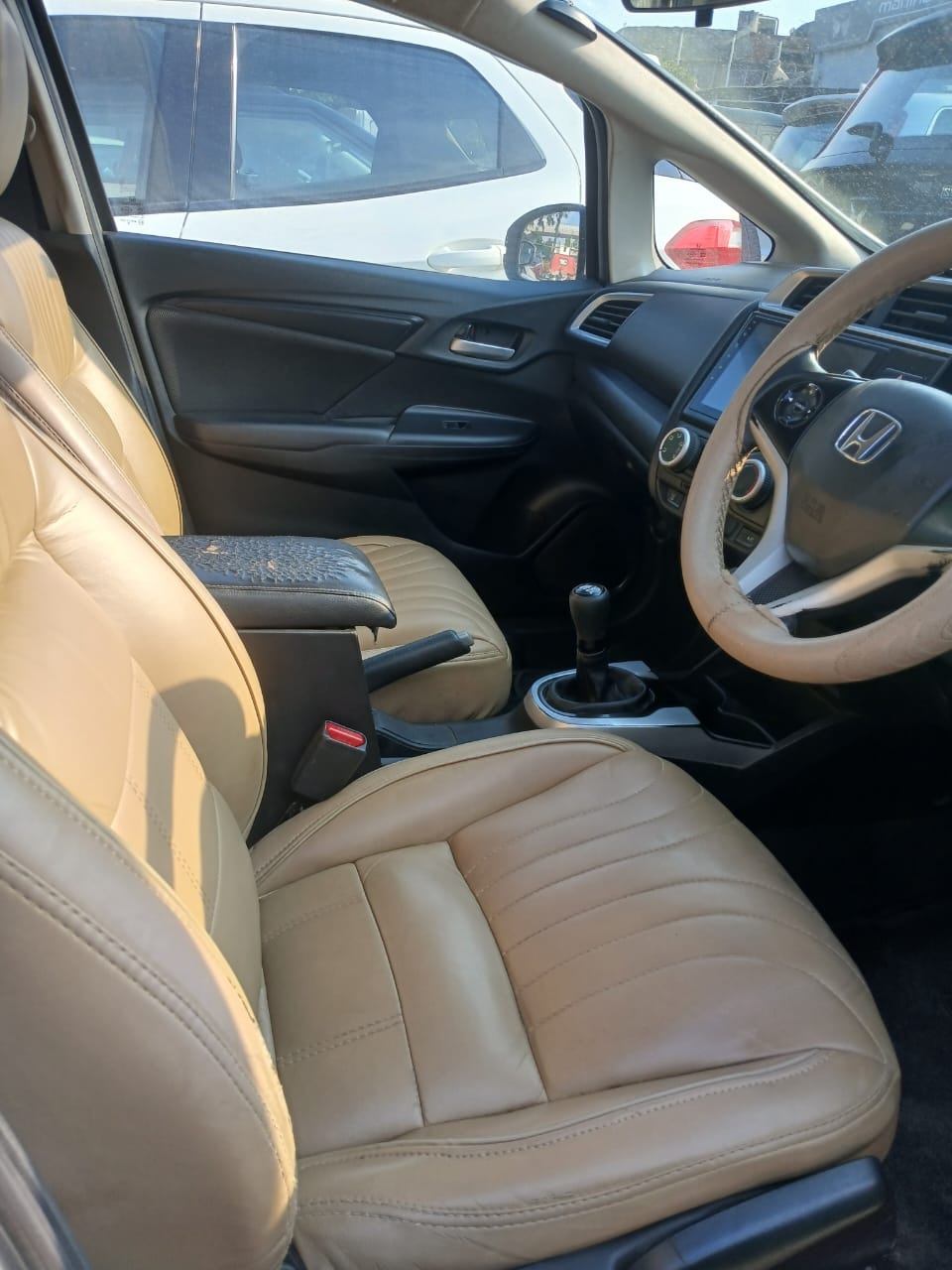 WR-V image 14 WR-V image 14