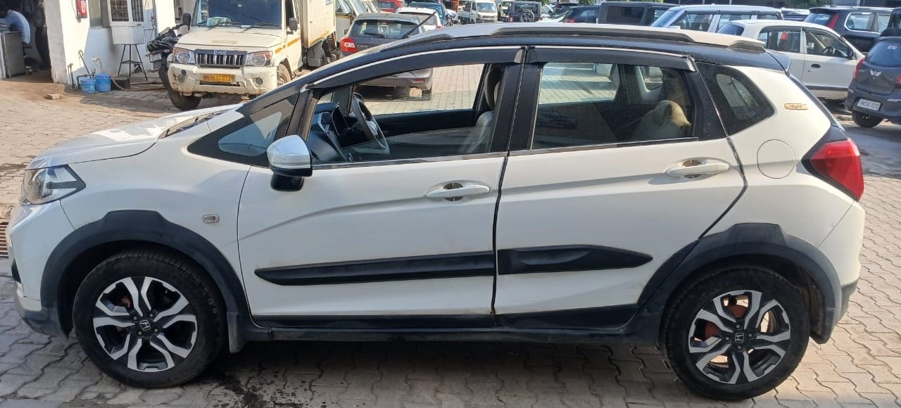 WR-V image 2 WR-V image 2