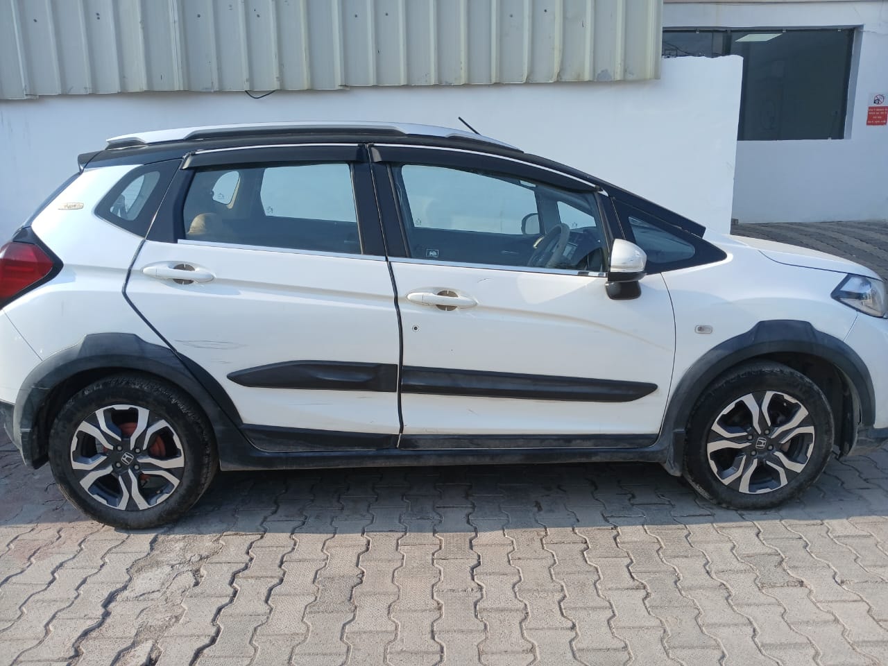 WR-V image 6 WR-V image 6