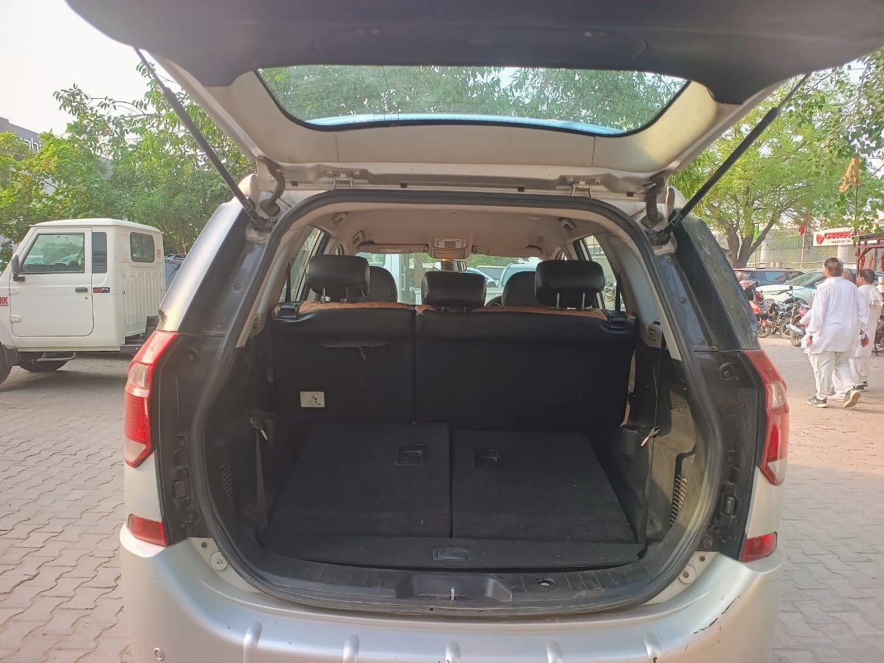 XUV500 image 10 XUV500 image 10