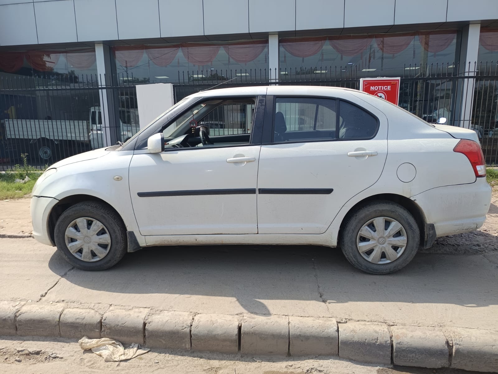 Swift DZire image 2 Swift DZire image 2