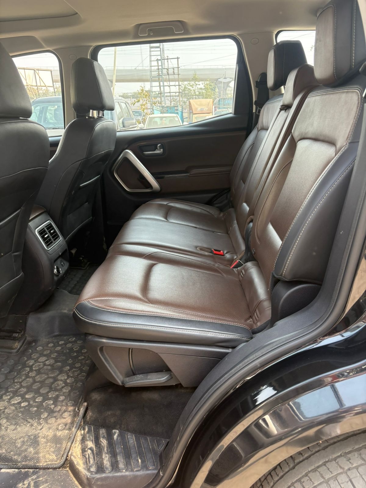 Scorpio-N image 15 Scorpio-N image 15