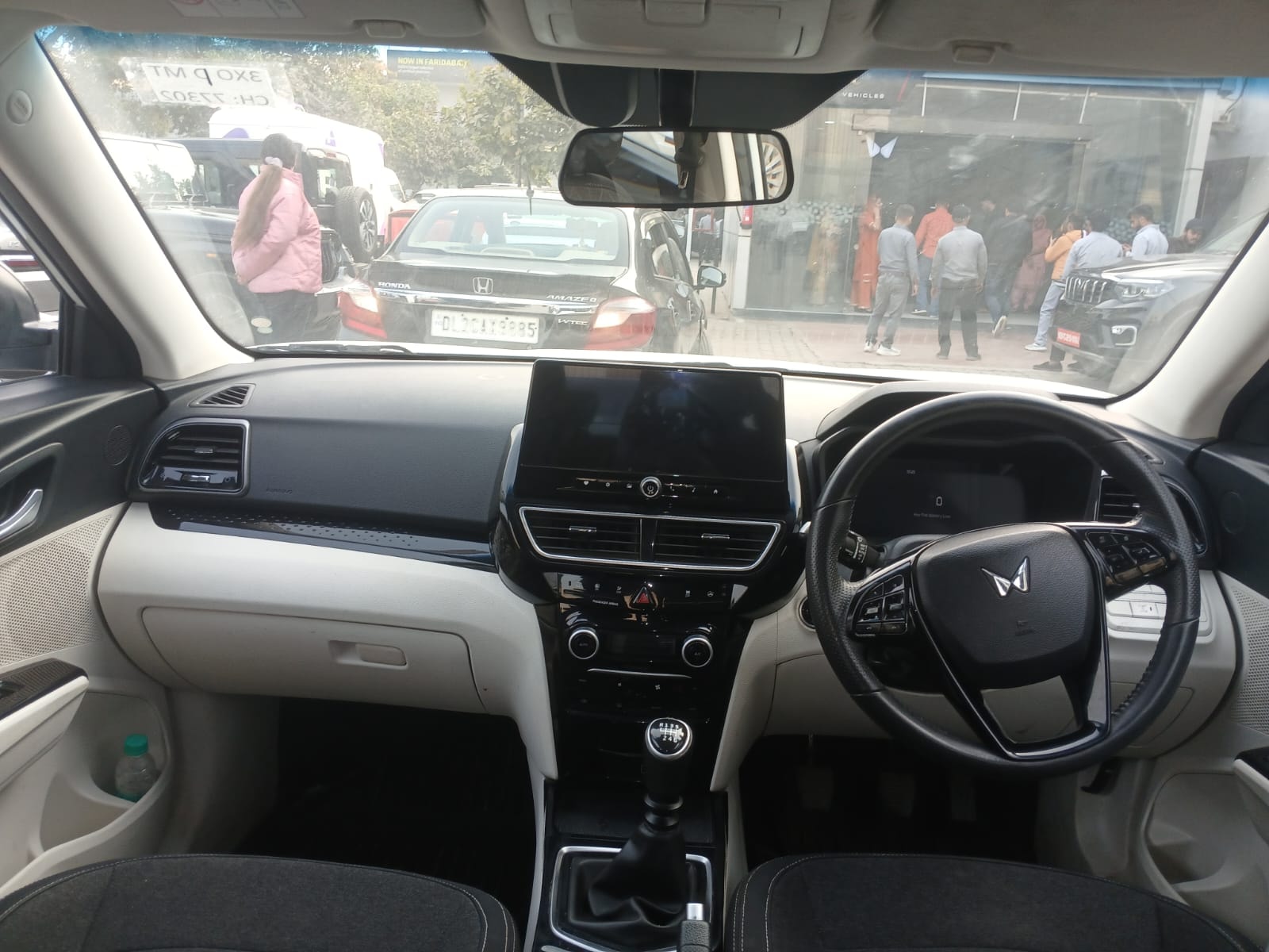 Used 2024 Mahindra XUV 3XO Used 2024 Mahindra XUV 3XO