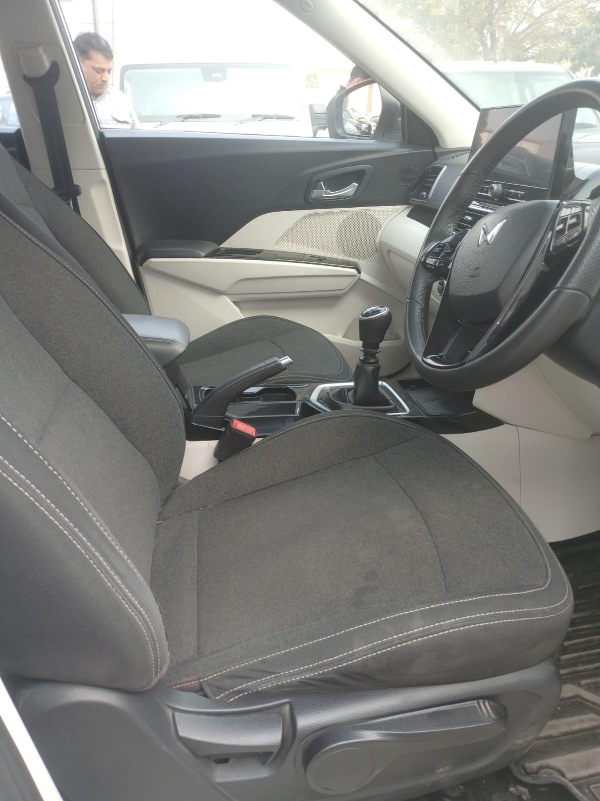 Used 2024 Mahindra XUV 3XO Used 2024 Mahindra XUV 3XO