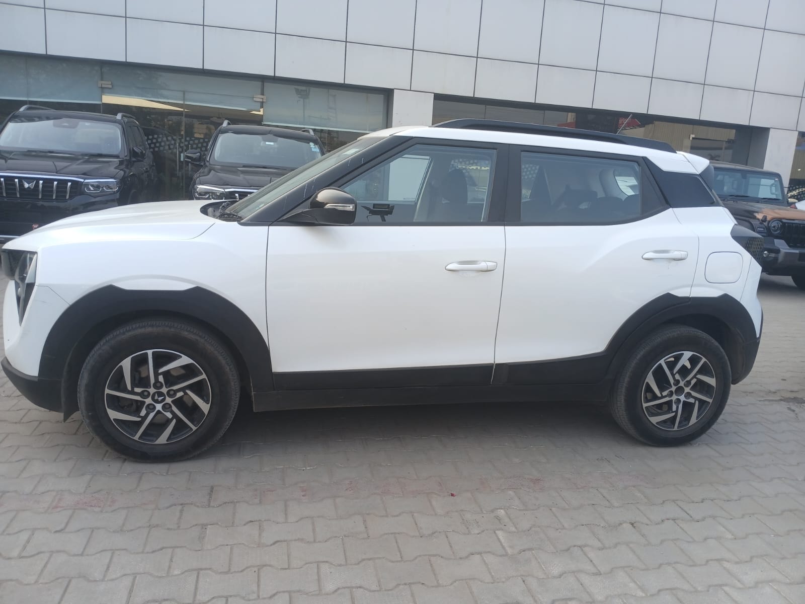 Used 2024 Mahindra XUV 3XO Used 2024 Mahindra XUV 3XO