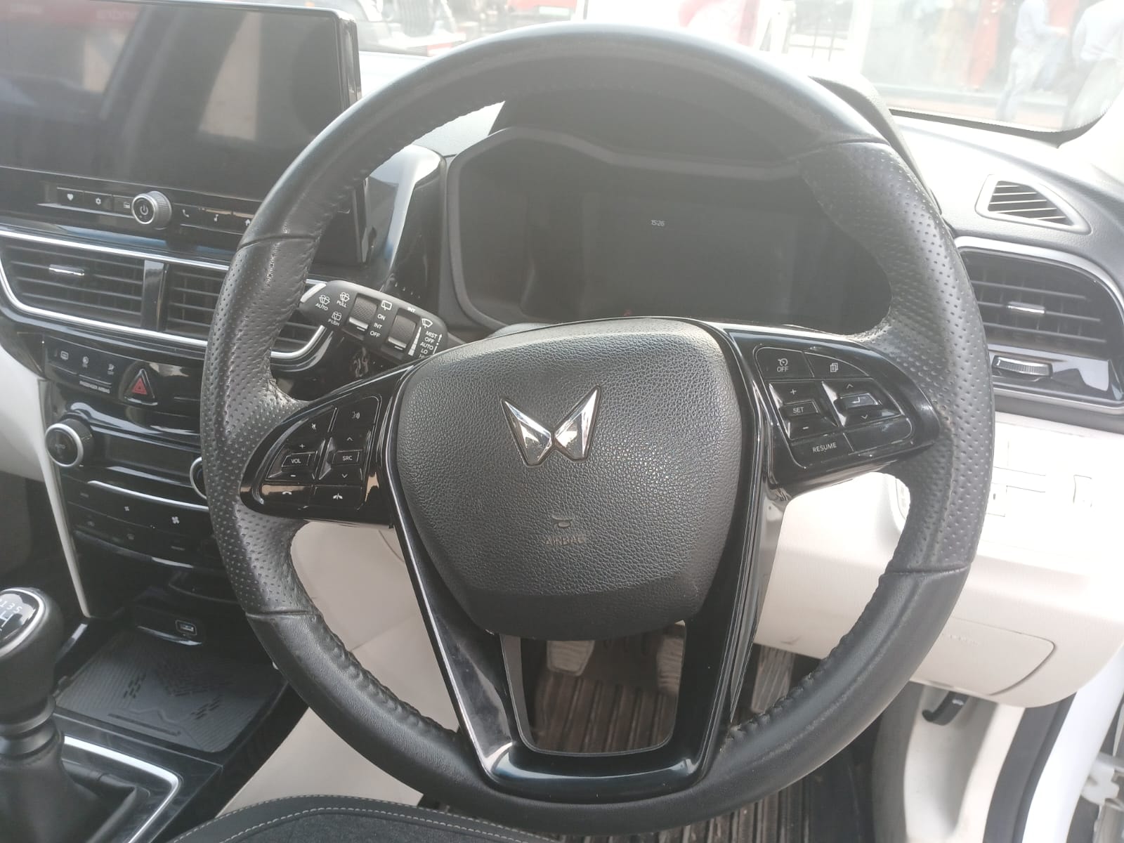 Used 2024 Mahindra XUV 3XO Used 2024 Mahindra XUV 3XO