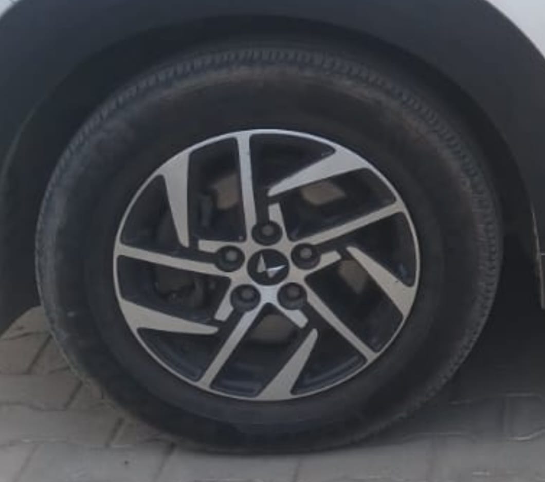 Used 2024 Mahindra XUV 3XO Used 2024 Mahindra XUV 3XO