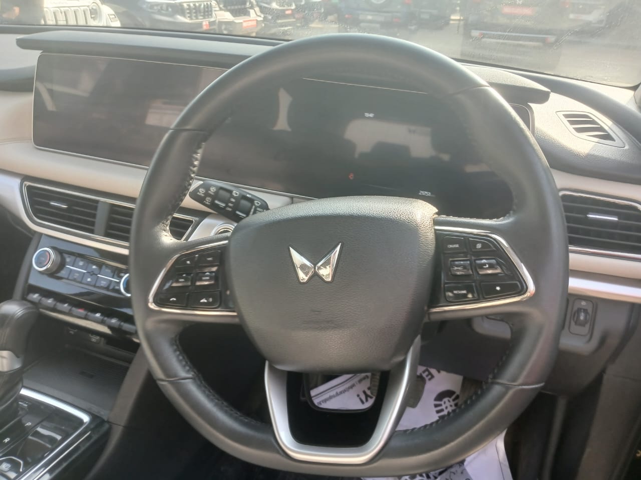 XUV700 image 13 XUV700 image 13