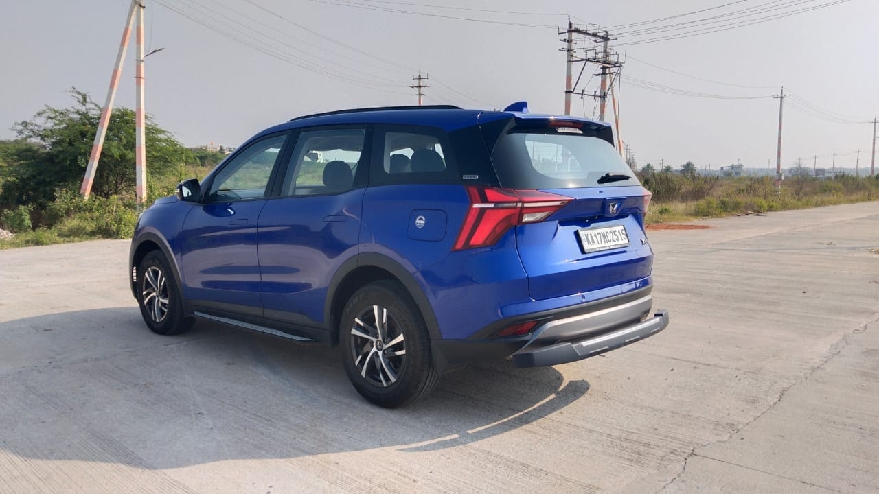 XUV700 image 3 XUV700 image 3