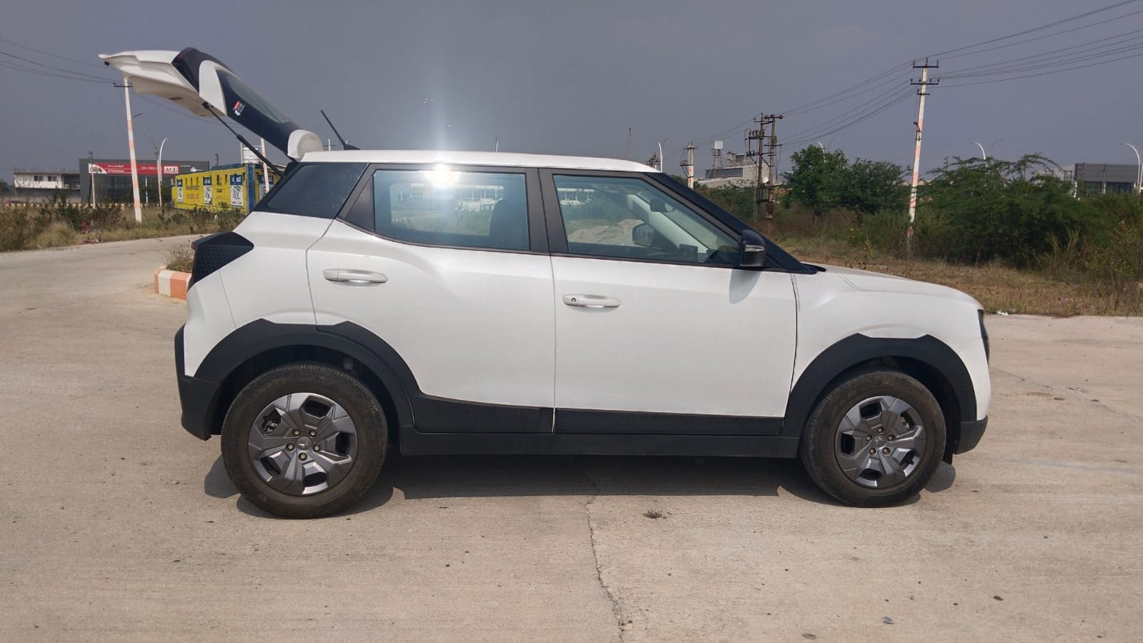 XUV 3XO image 6 XUV 3XO image 6