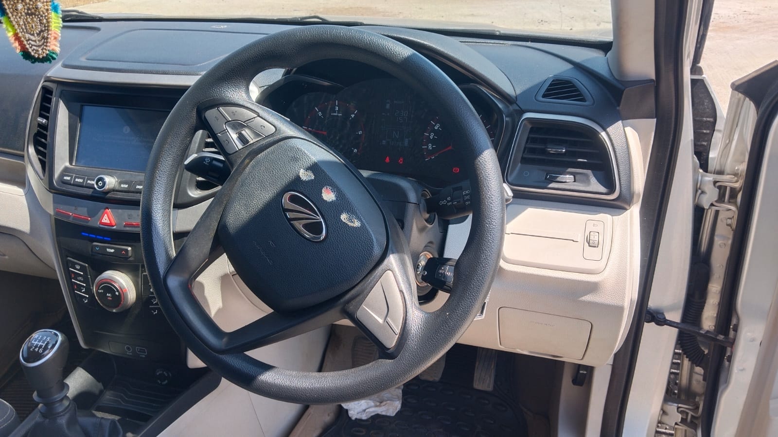 XUV300 image 13 XUV300 image 13