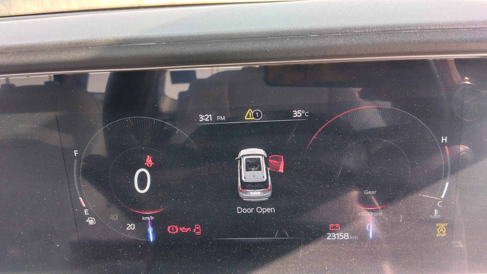 XUV700 image 11 XUV700 image 11