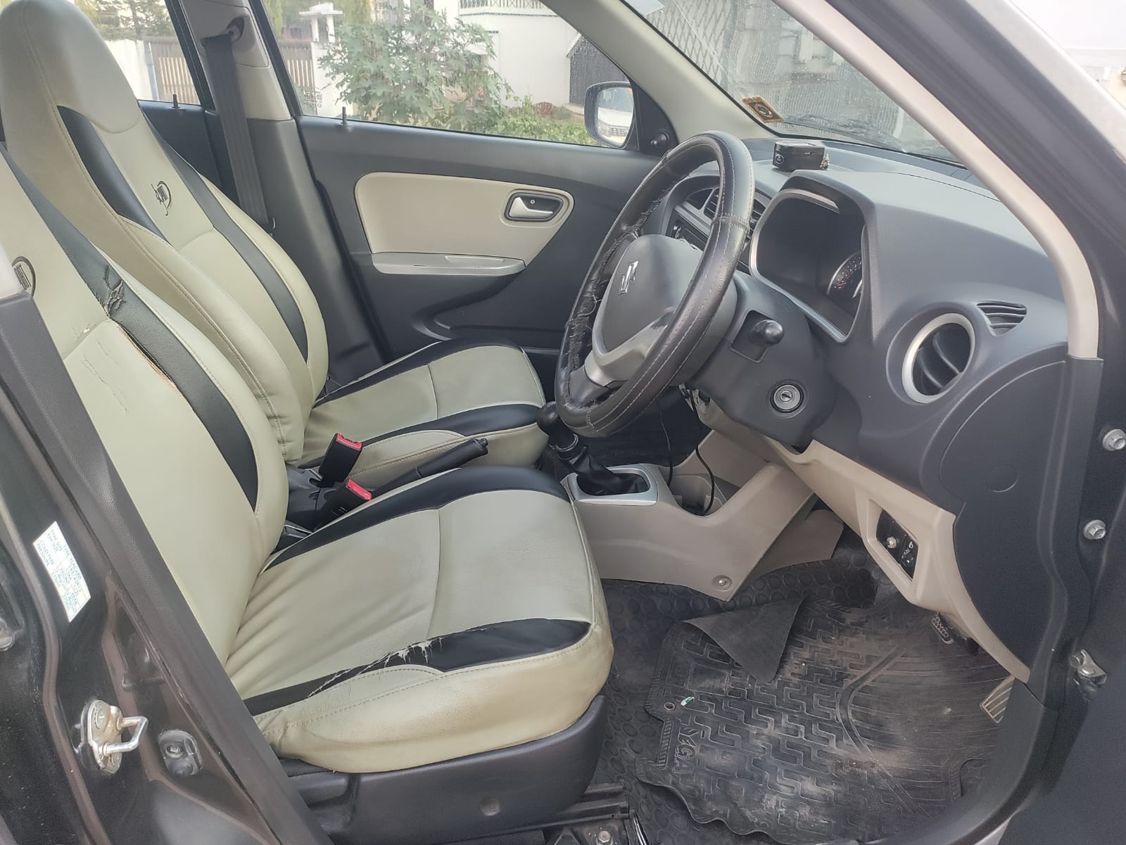 Alto K10 image 14 Alto K10 image 14