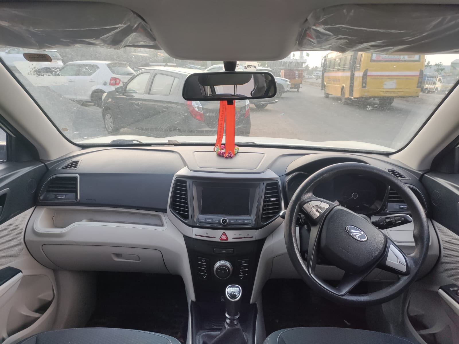 XUV300 image 11 XUV300 image 11