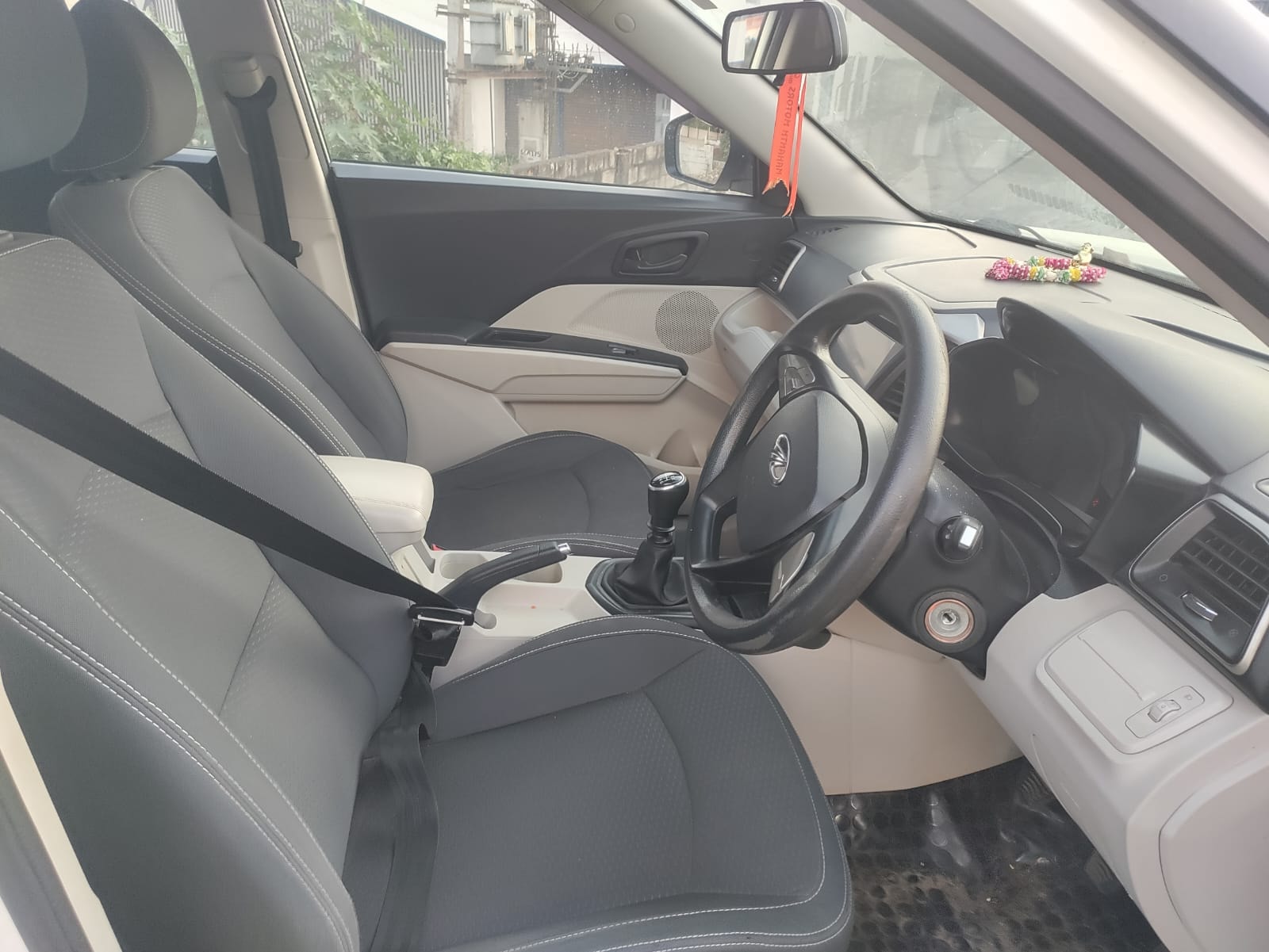 XUV300 image 15 XUV300 image 15