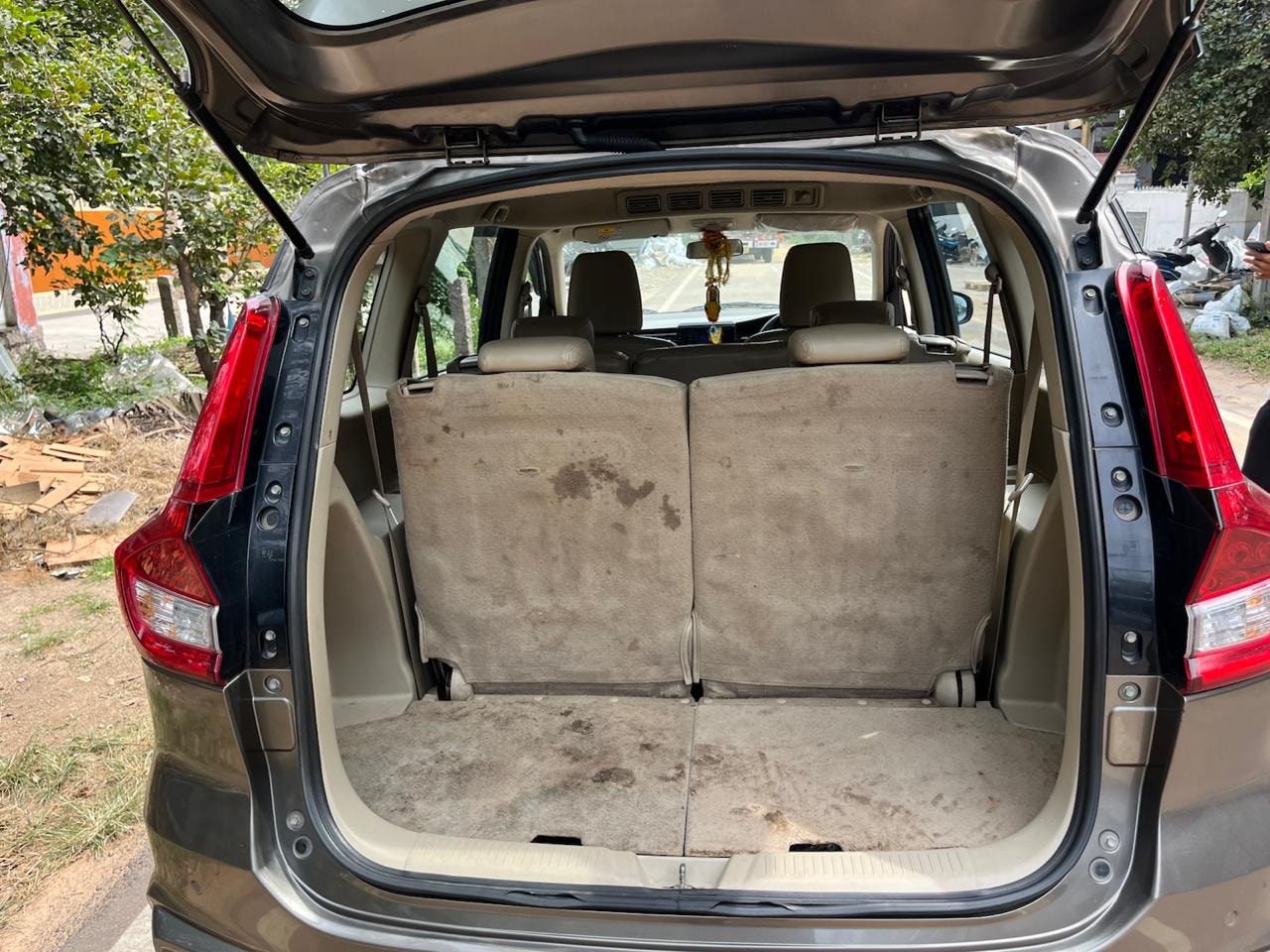 Ertiga image 10 Ertiga image 10