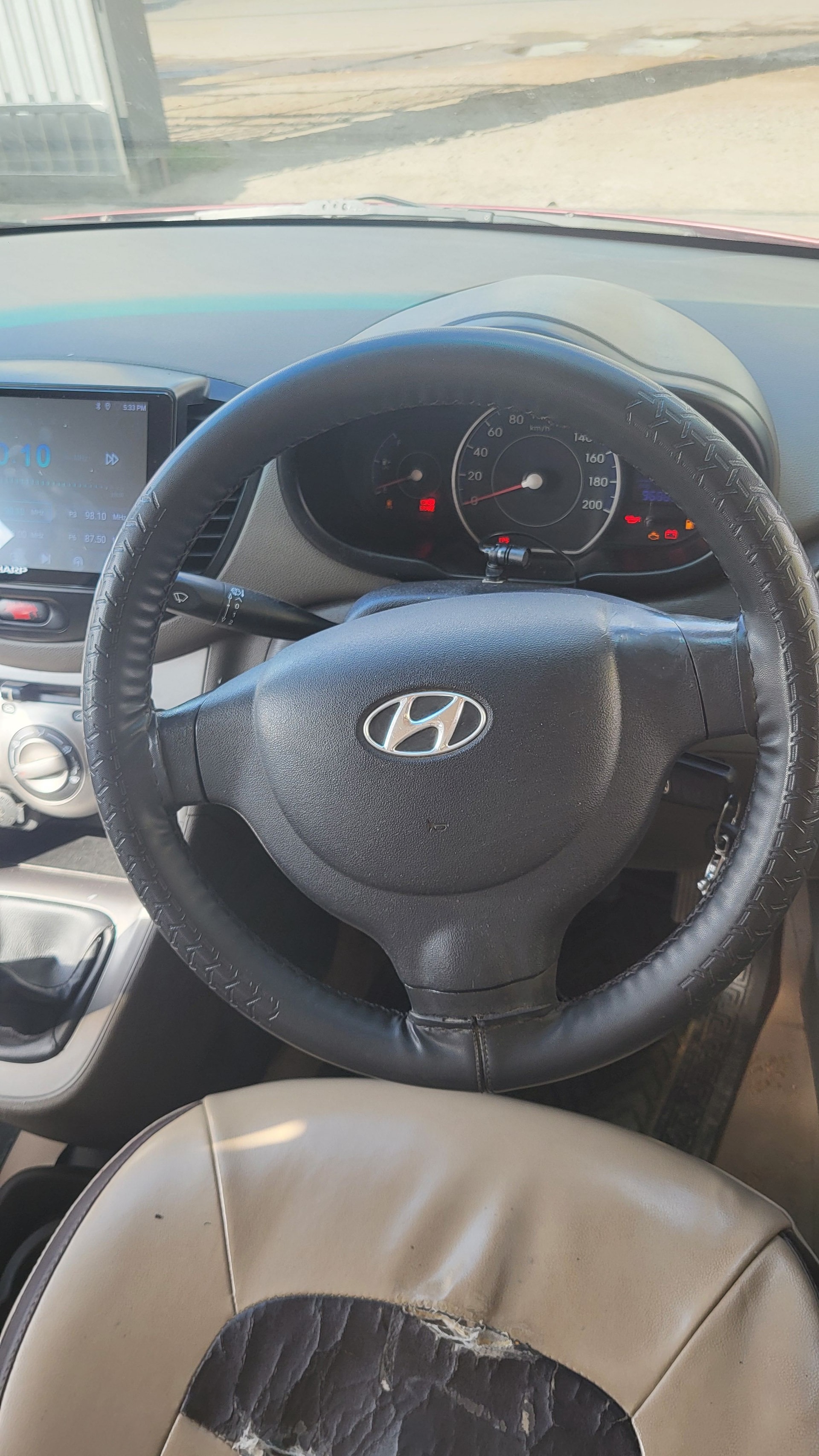 i10 image 12 i10 image 12