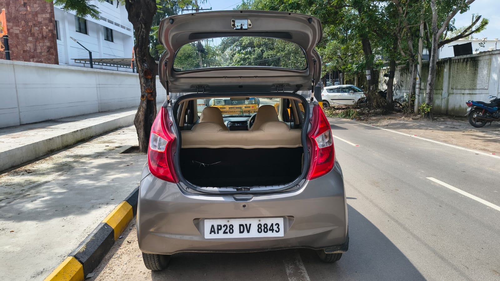 EON image 10 EON image 10