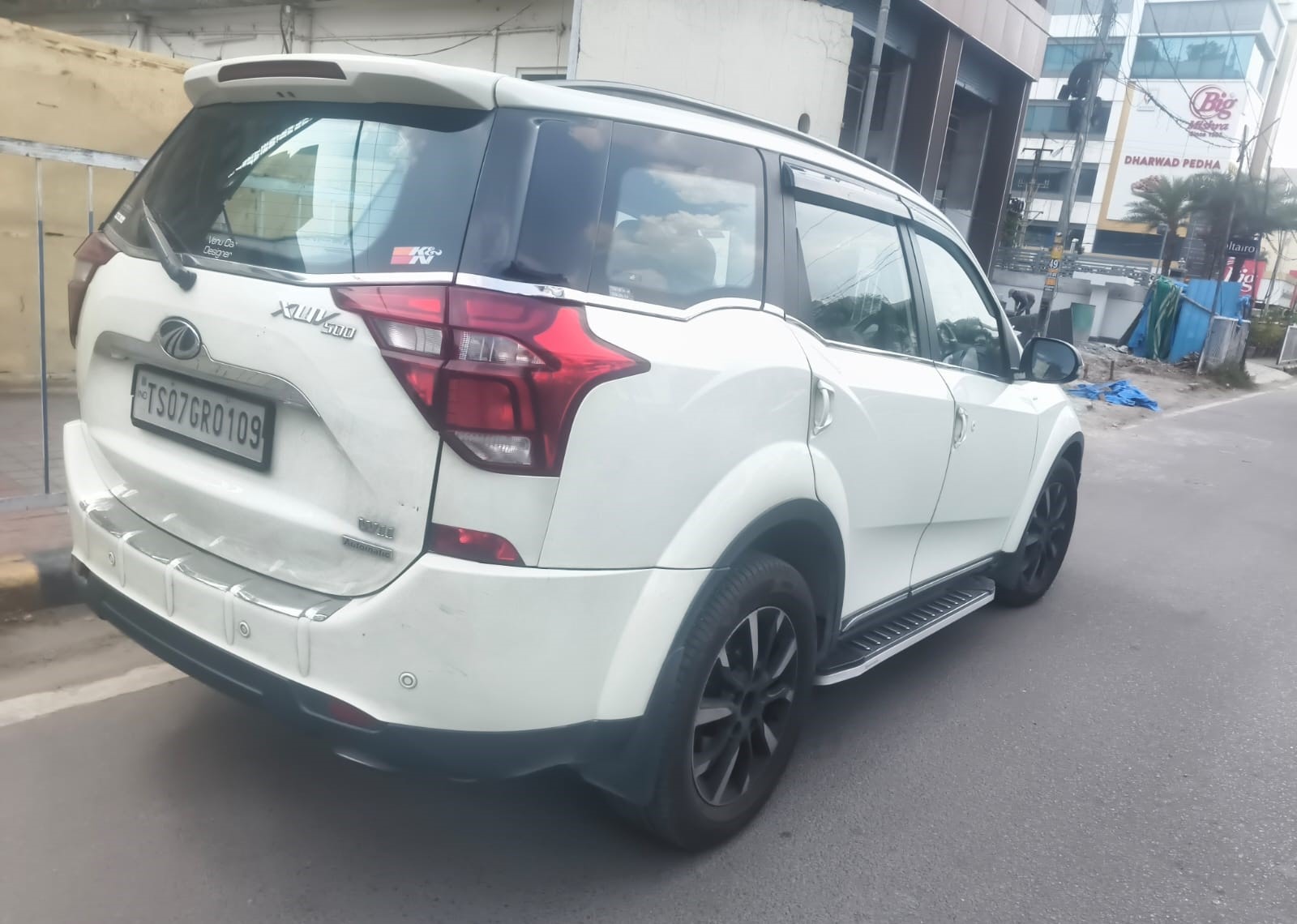 XUV500 image 3 XUV500 image 3