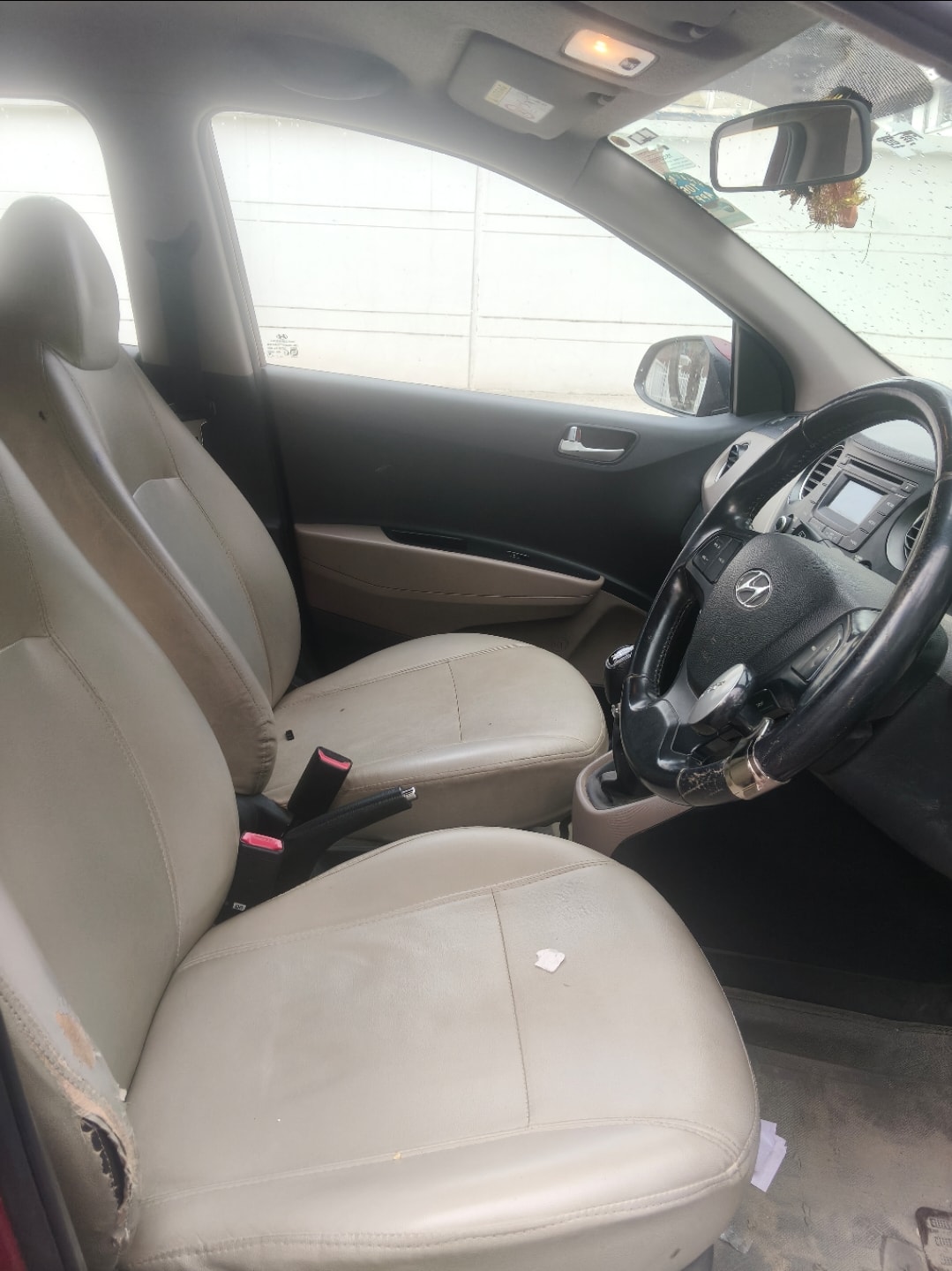 Used 2015 Hyundai Grand i10 Used 2015 Hyundai Grand i10