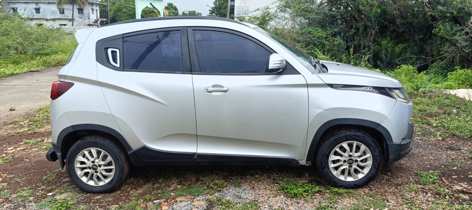 Used 2016 Mahindra KUV100 Used 2016 Mahindra KUV100