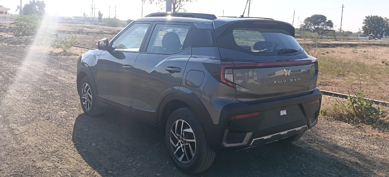 Used 2024 Mahindra XUV 3XO Used 2024 Mahindra XUV 3XO