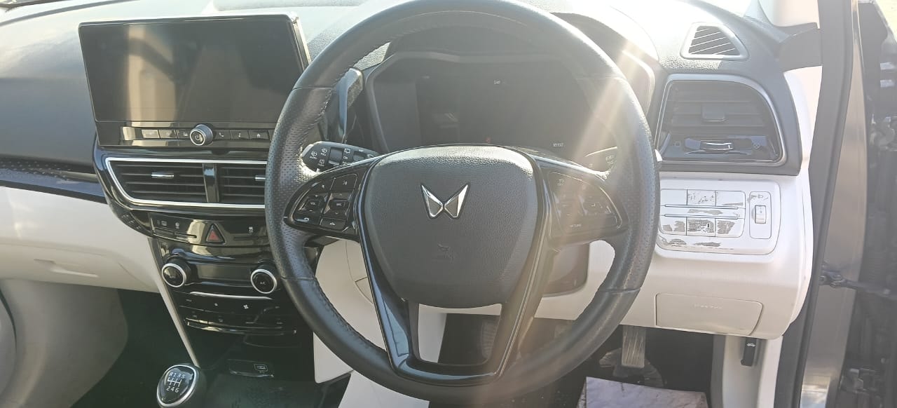 Used 2024 Mahindra XUV 3XO Used 2024 Mahindra XUV 3XO