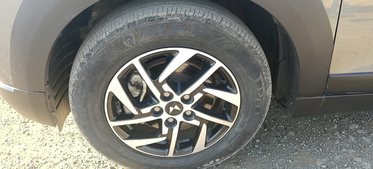 XUV 3XO image 9 XUV 3XO image 9