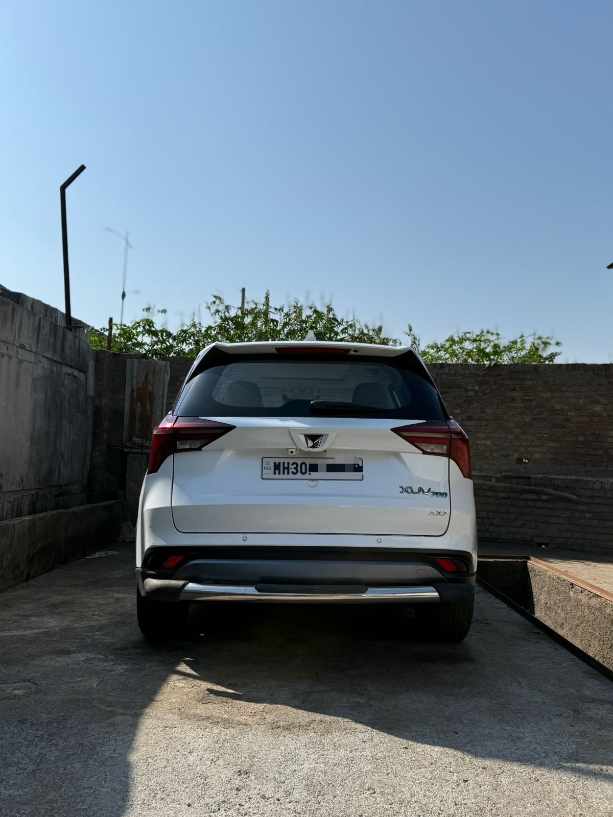 XUV700 image 2 XUV700 image 2