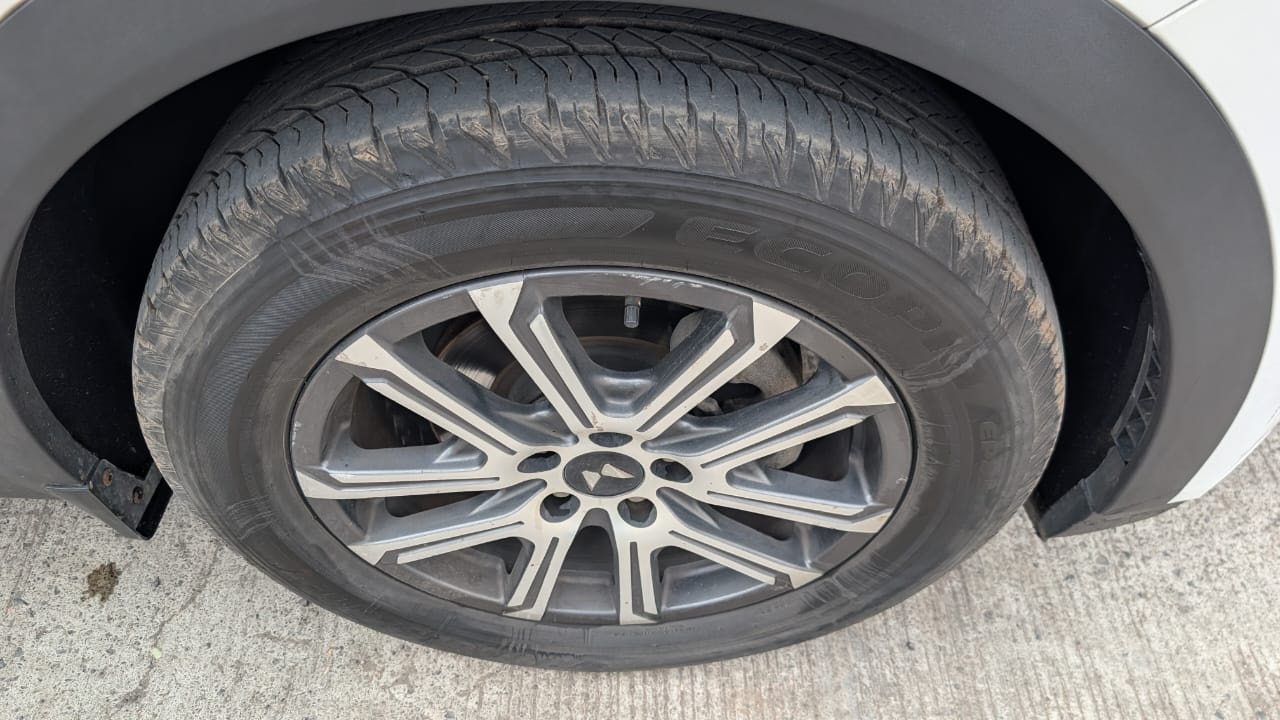 Used 2024 Mahindra XUV700 Used 2024 Mahindra XUV700