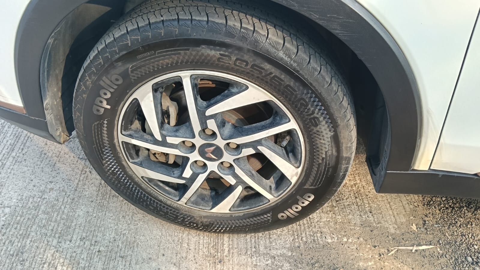 Used 2024 Mahindra XUV700 Used 2024 Mahindra XUV700