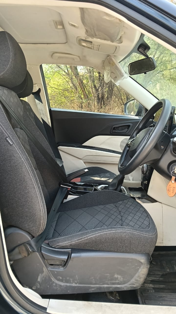 XUV 3XO image 12 XUV 3XO image 12