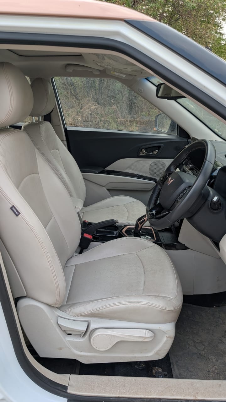 Used 2024 Mahindra XUV400 Used 2024 Mahindra XUV400