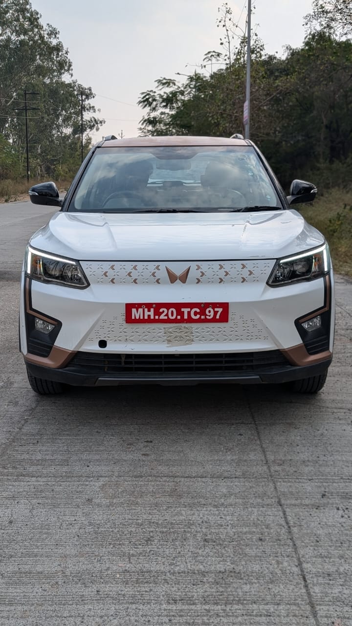 Used 2024 Mahindra XUV400 Used 2024 Mahindra XUV400