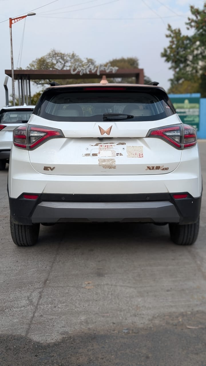 Used 2024 Mahindra XUV400 Used 2024 Mahindra XUV400