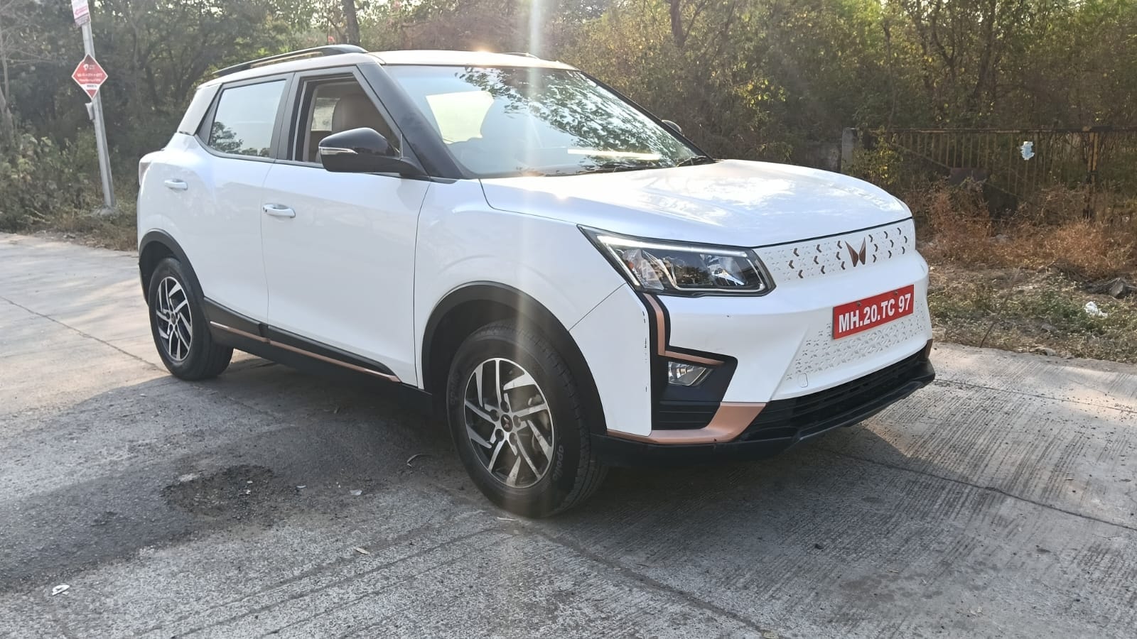 Used 2024 Mahindra XUV400 Used 2024 Mahindra XUV400