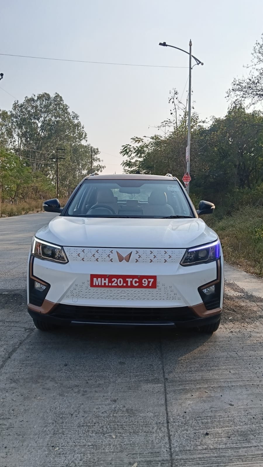 Used 2024 Mahindra XUV400 Used 2024 Mahindra XUV400