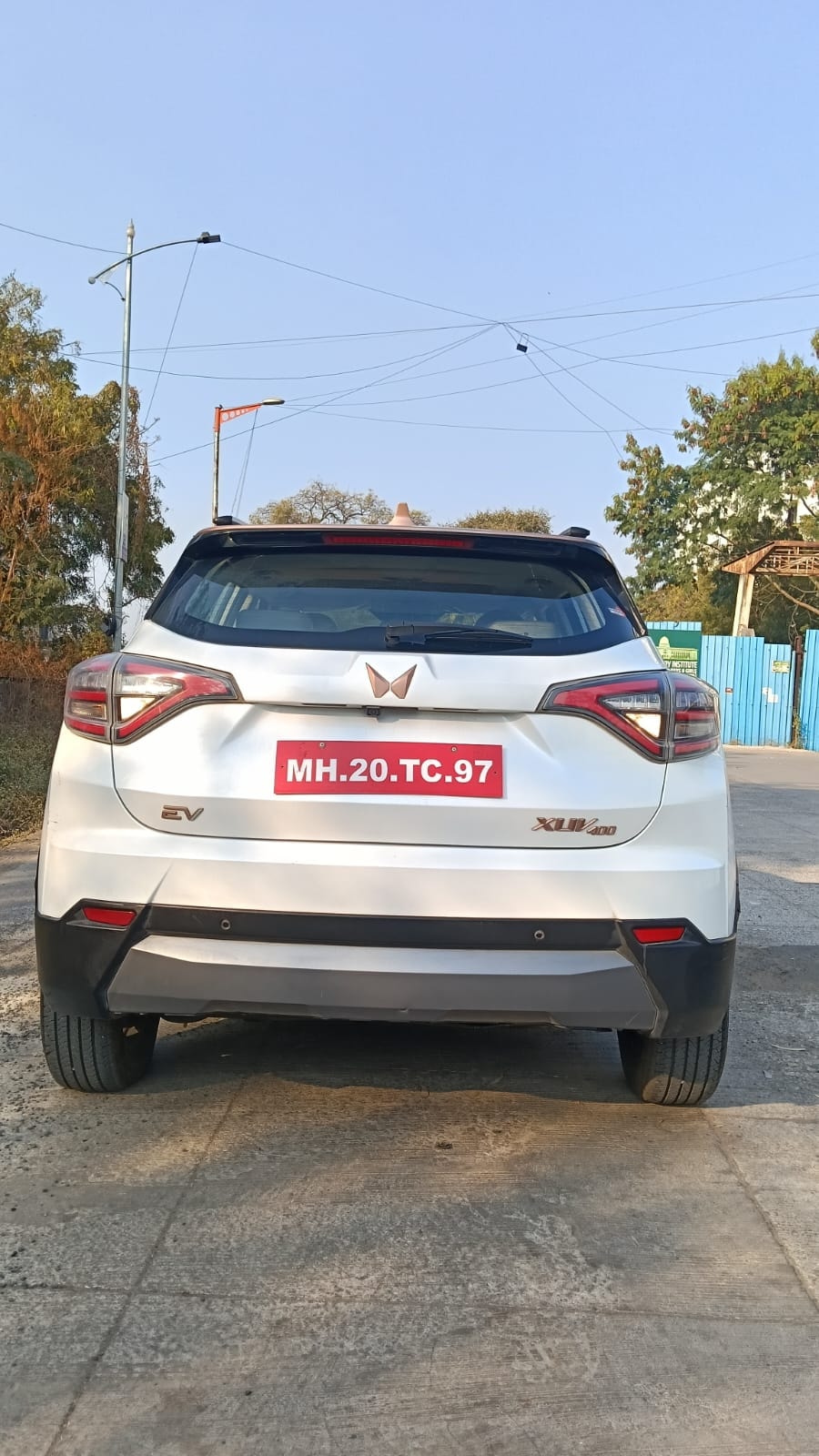 Used 2024 Mahindra XUV400 Used 2024 Mahindra XUV400