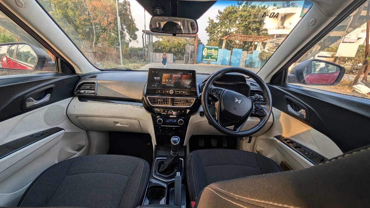 Used 2024 Mahindra XUV 3XO Used 2024 Mahindra XUV 3XO