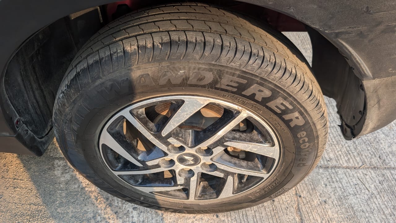 Used 2024 Mahindra XUV 3XO Used 2024 Mahindra XUV 3XO