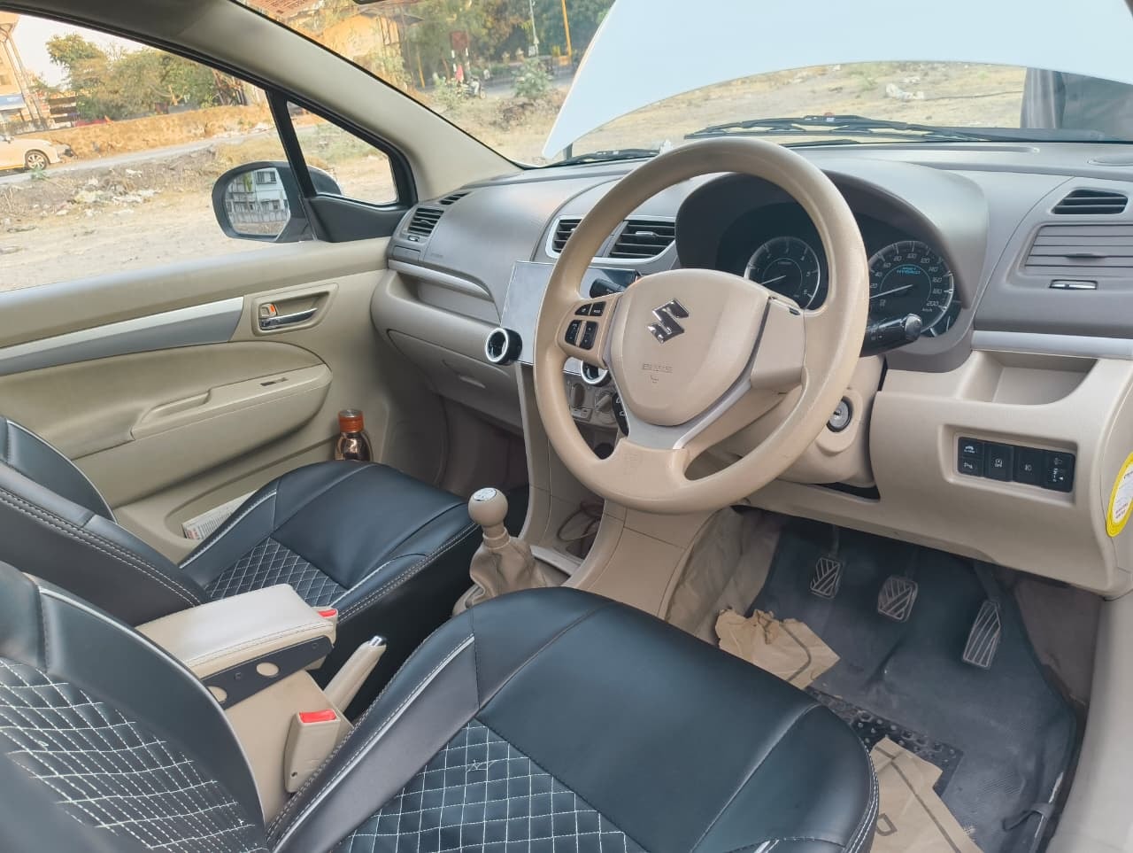 Ertiga image 13 Ertiga image 13