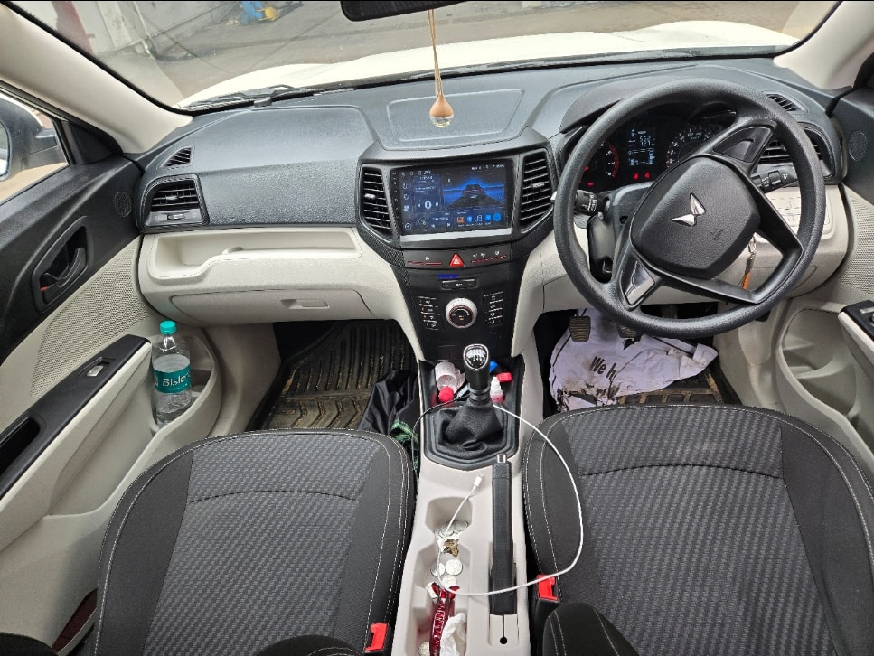 Used 2023 Mahindra XUV300 Used 2023 Mahindra XUV300