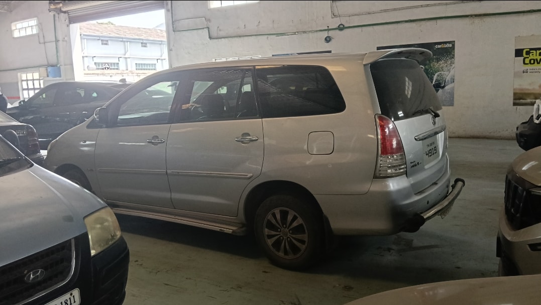 Innova image 2 Innova image 2