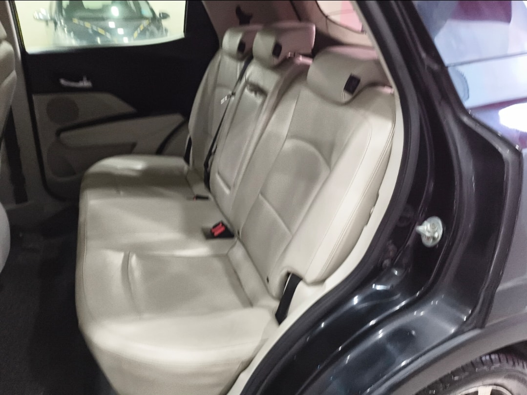 Used 2019 Mahindra XUV300 Used 2019 Mahindra XUV300