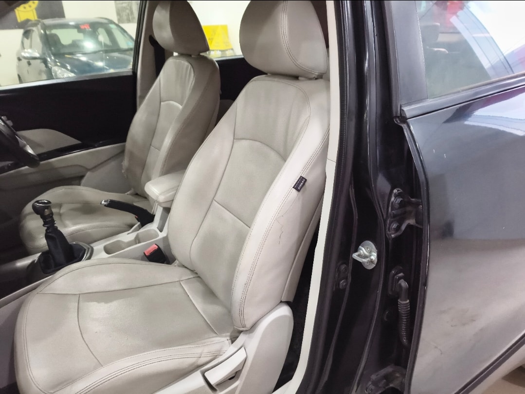 Used 2019 Mahindra XUV300 Used 2019 Mahindra XUV300